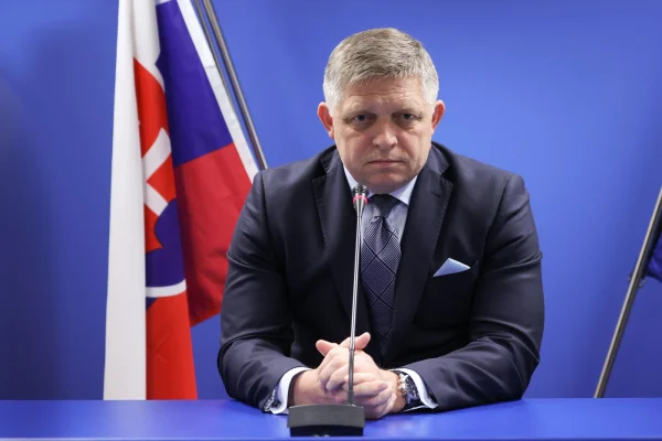 Premierul slovac Fico sugerează că autoritarismul ar fi mai eficient decât democraţiile din punctul de vedere al economiei