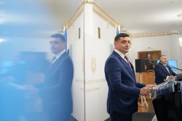 Simion, la Camera de Comerţ: Avem un ambasador activ, dar nu în diplomaţie. Simion nu este bau-bau