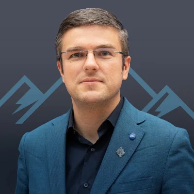 Senatorul Irineu Darău se autosuspendă din USR. Acuză că e „șicanat în campanie” și că îi sunt „sabotate postările” pro-Nicușor Dan pe social media