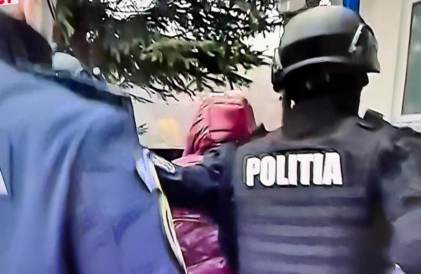 Femeia din Galați care şi-a omorât fetiţa în bătaie, condamnată la peste 28 de ani de închisoare