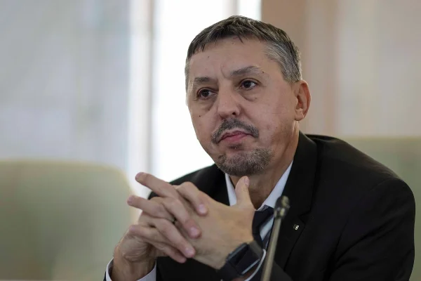 BREAKING Planurile-cadru pentru liceu au fost aprobate de ministrul Daniel David: Este primul pas în reforma pe care trebuie să o facem de acum încolo