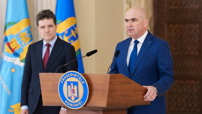 Prima fotografie a Guvernului Bolojan. Luptă în PSD pentru 3 ministere. Cine sunt miniștrii care rămân pe funcție