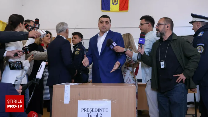 Declarațiile lui Simion și Georgescu, întrerupte de poliție. Ce s-a întâmplat în secția de votare