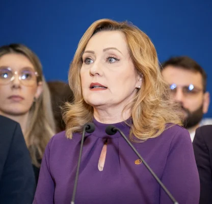 Elena Lasconi: Nu mă retrag!