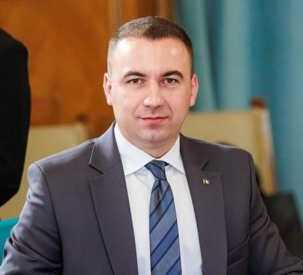 Bogdan Ivan: Preiau cu responsabilitate mandatul de ministru al Energiei, într-o perioadă complicată pentru România şi pentru sectorul energetic. Prioritatea zero: protejarea consumatorilor vulnerabili