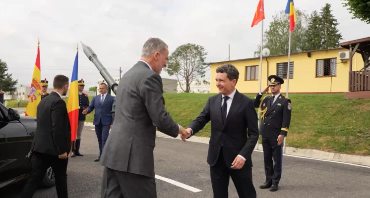 Regele Spaniei, primit de Nicușor Dan la Centrul de Instruire Getica