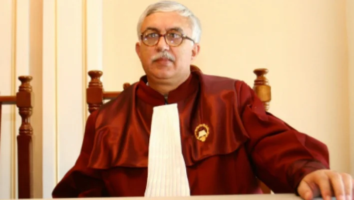 Fost președinte CCR, declarație bombă după alegeri: Nu este exclusă posibilitatea unei fraudări. Ce spune despre renumărarea voturilor