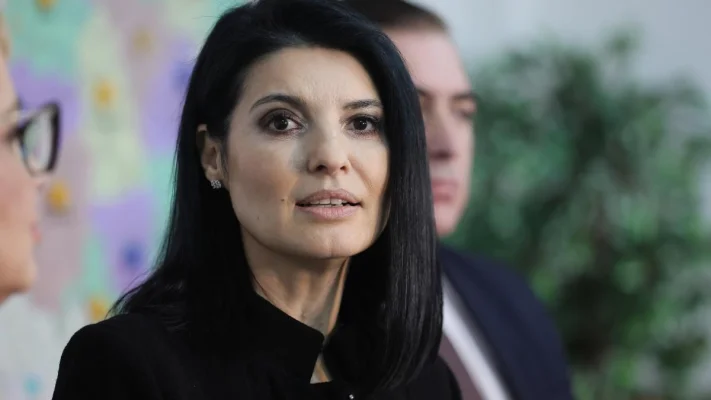 Lavinia Șandru acuză POT de ipocrizie și minciună: „Cer listele STS, dar au avut oameni în toate secțiile și n-au făcut nimic”