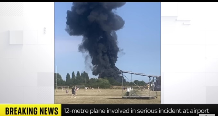 Un avion de mici dimensiuni s-a prăbușit pe Aeroportul Southend de lângă Londra