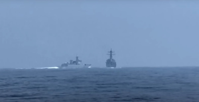 O navă militară britanică a traversat strâmtoarea Taiwan, o premieră după 2010