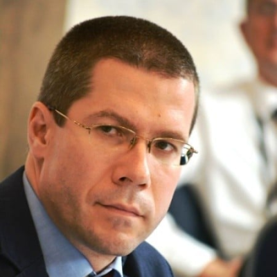 BREAKING Președintele Nicușor Dan l-a numit pe profesorul Dacian Dragoș judecător la CCR / E profesor la UBB Cluj / A fost expert juridic în echipa României în litigiul arbitral Roșia Montană