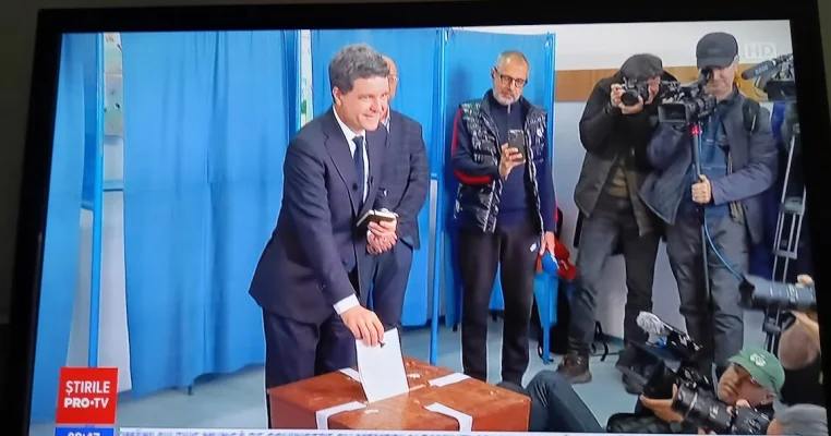 Nicușor Dan a votat la Făgăraș