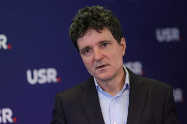 Nicușor Dan, reclamat la Parchetul General de către AEP. Candidatul independent la prezidențiale, acuzat că nu a declarat peste 3 milioane de lei proveniți din donații