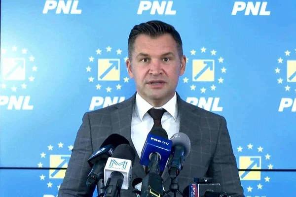 Ionuţ Stroe, după ce George Simion a fost la canalul Bâstroe: Interesul României e călcat în picioare de un parlamentar român etalon al extremismului autohton. Încearcă manipulări extrase din propaganda rusă