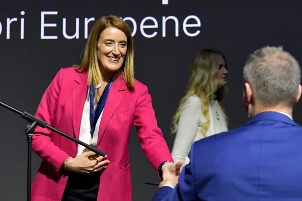Roberta Metsola rămâne la Bruxelles. Ea respinge ideea unei reveniri în politica din Malta