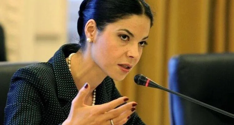 Fostul ministru al Justitiei, Ana Birchall acuza: „Curtea Constitutionala a dat o lovitura statului de drept, practicand un sabotaj cu roba”