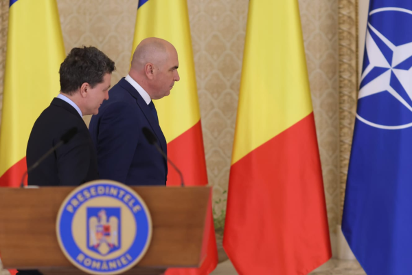 Cele două înțepături publice ale președintelui Nicușor Dan la adresa premierului Ilie Bolojan pe tema creșterii TVA și a comunicării măsurilor de austeritate