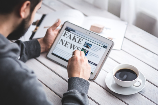 Trei foști ambasadori ai SUA în România ies la atac. "În 2024, Putin a invadat România cu tweet-uri. Blitzkrieg în social media". Călin Georgescu, beneficiar