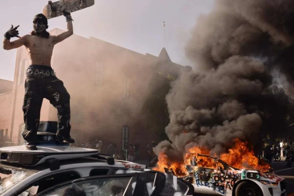 Trump l-ar aresta pe guvernatorul Californiei, pentru protestele din Los Angeles