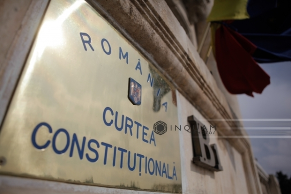 Camera Deputaţilor şi Senatul aleg doi judecători ai Curţii Constituţionale. Propunerile, Mihai Busuioc, din partea PSD şi Csaba Asztalos, din partea UDMR