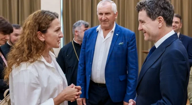 Nicușor Dan s-a întâlnit cu reprezentanții comunității românești din sudul Ucrainei: „Trebuie să știe că nu sunt singuri”