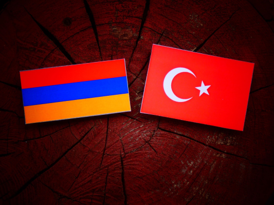 Vizită „istorică” a premierului Armeniei în TURCIA pentru discuții cu Erdogan