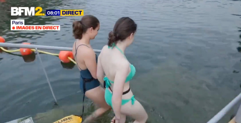 VIDEO Parizienii au putut face prima baie în Sena după mai bine de un secol