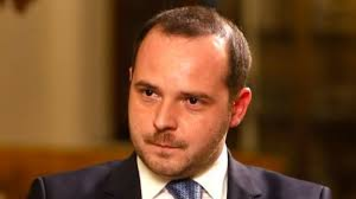 Ministrul Rogobete amenință cu demisia