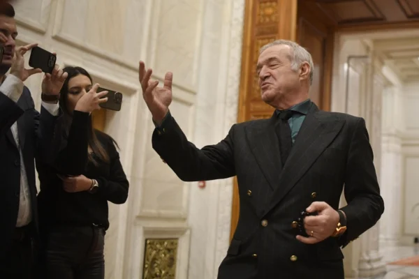Gigi Becali își face partid. Parlamentarii care au interzis în noua formațiune politică. "Eu finanțez, eu comand. Ștampila Becali!"