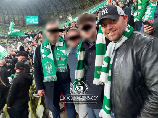 Drumul lui Karol Nawrocki, de la huligan la președintele polonez