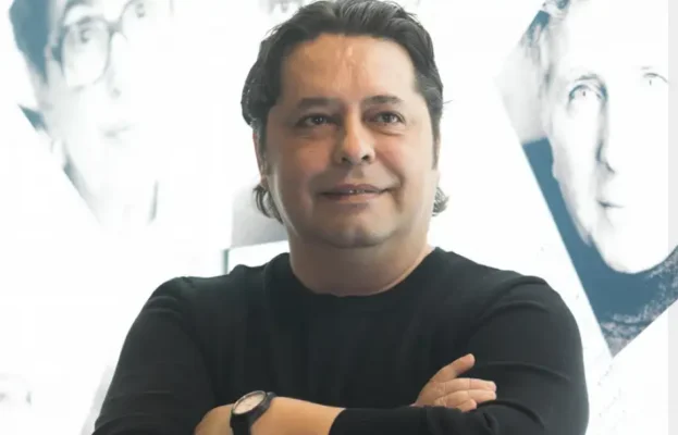 Sociologul Cătălin Stoica: Nicușor Dan a pornit cu stângul