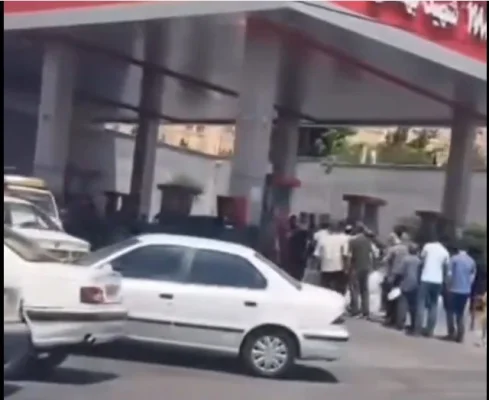 Sute de persoane, inclusiv români, fug din Iran în Azerbaidjan şi Armenia