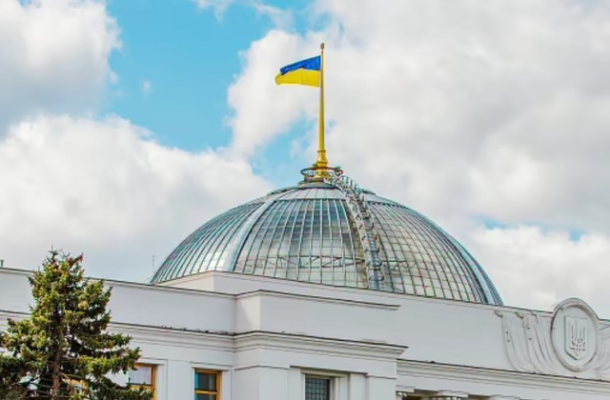 Ucraina va permite dubla cetăţenie. Kievul speră că etnicii ucraineni şi refugiaţii din întreaga lume vor fi acum încurajaţi să obţină sau să păstreze cetăţenia ucraineană
