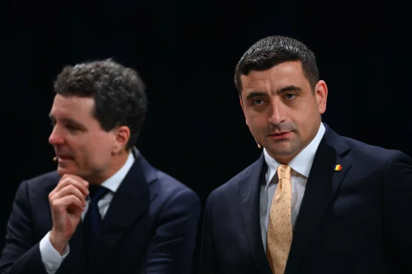 Politică și familie. Doamnele din dreapta prezidențiabililor