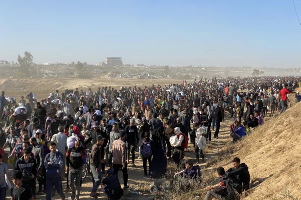 Palestinieni împușcați în timp ce încercau să ajungă la un centru de distribuție de ajutoare alimentare din Gaza