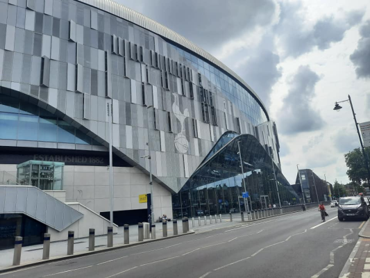 Tottenham a fost amendată după scandările homofobe ale fanilor