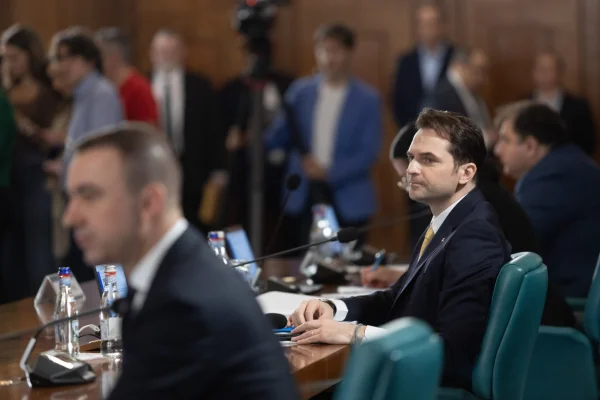300 de milioane de euro pentru companiile care vor să-și producă propria energie curată