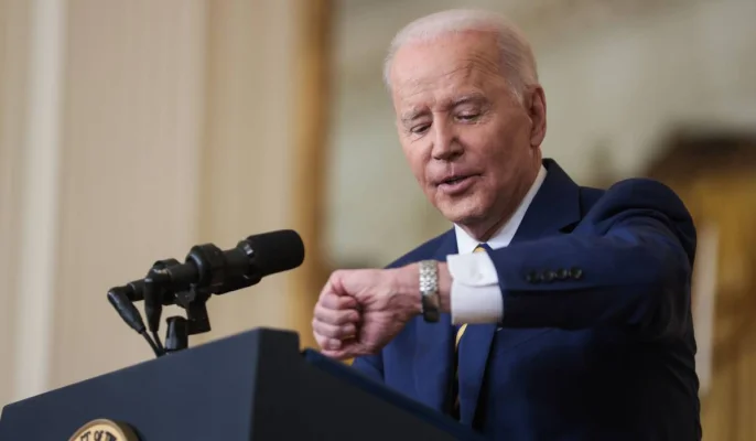 Dictatori cu Rolex, democrați cu Swatch: Ceasurile elvețiene cuceresc scena politică globală