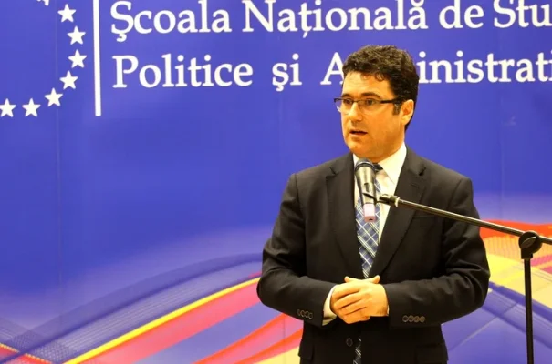 Rectorul SNSPA anunță ca va candida la prezidențiale într-o manieră inedită: „Dosarul meu nu este însoțit de liste de semnături”