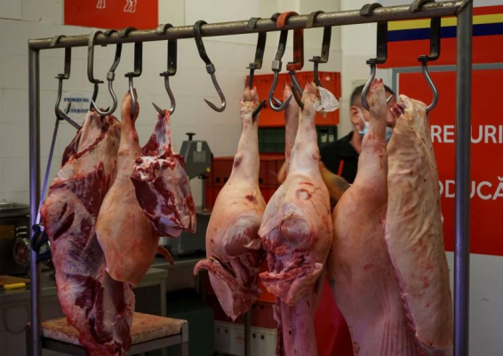 80% din carnea de porc din România vine din import, avertizează ANPC