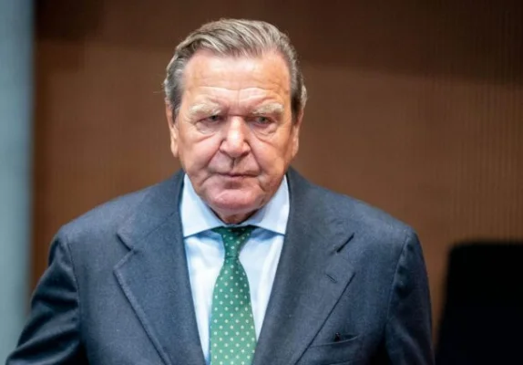 AKTUAL24 | Contul bancar al lui Gerhard Schröder, înghețat. Fostul cancelar german, pe statele de plată ale Rusiei