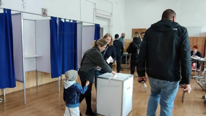 Alegeri prezidențiale, turul 2. Aproximativ 6 milioane de români au fost la urne până la ora 14. Care este situația la Cluj?