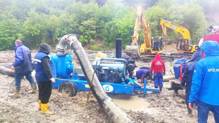 Țările producătoare de sare din Europa trimit pompe de apă de mari capacități pentru extragerea apei din salina Praid / Proiectul de deviere a pârăului Corund este blocat de 10 ani din cauza castorilor