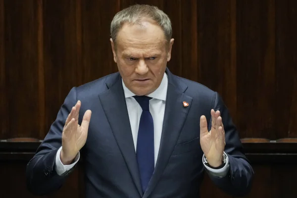 Donald Tusk va cere votul de încredere în parlamentul polonez după victoria la prezidențiale a naționalistului Karol Nawrocki