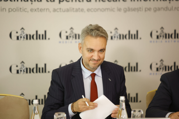 ANRE anunță că cei care au tarife de 5 sau 8 lei pe kilowatt/oră, ar fi mai corect să predea licențele