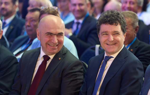 ANALIZĂ: Câți bani s-ar economisi dacă Nicușor Dan, Bolojan și ceilalți miniștri ar ceda cu toții 20% din salariu