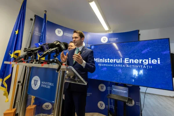 Sebastian Burduja, în Parlament. Moțiunea simplă depusă împotriva ministrului Energiei a fost respinsă