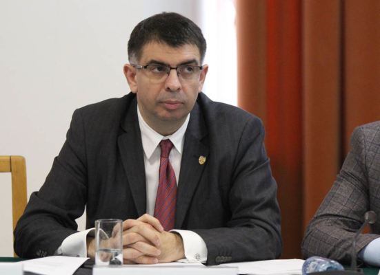 Robert Cazanciuc o postare „ciudată”