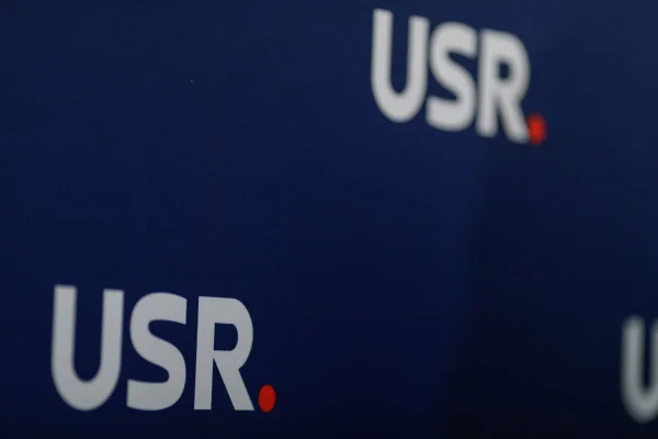 USR anunţă că lucrează la un pachet de măsuri pentru reducerea risipei bugetare, reformarea reală a aparatului de stat şi tăierea birocraţiei / Cristian Ghinea, Vlad Voiculescu şi Marius Vasiliu, în grupul de lucru format la Palatul Cotroceni