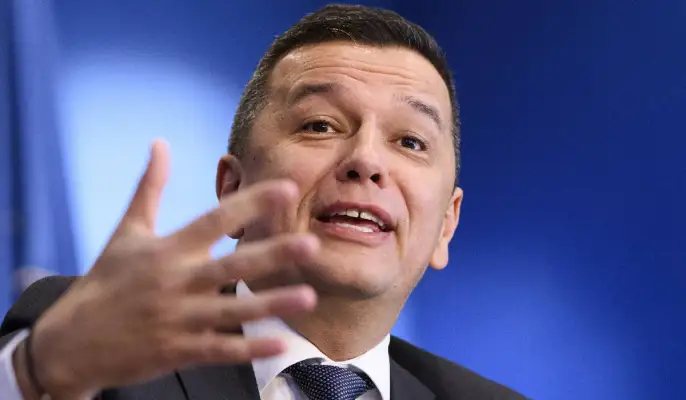 Privații care lucrează pentru Guvern și au acces la informaţii cu caracter secret ar trebui să aibă o declaraţie de intenţie, măcar, spune Grindeanu